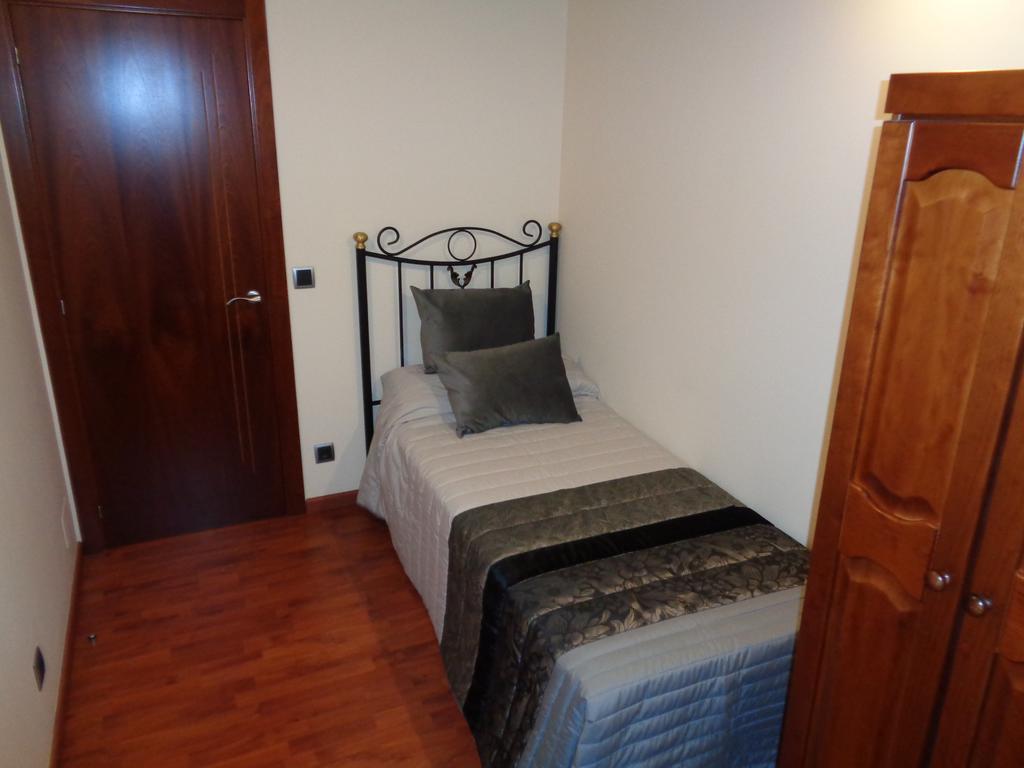 Apartamentos Turisticos Javier 卢戈 外观 照片